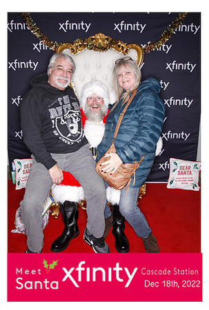 xfinitysantadec22-12