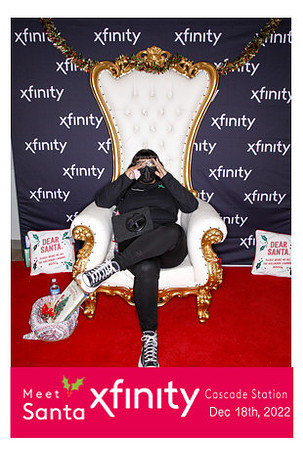 xfinitysantadec22-42